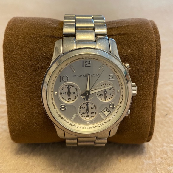Michael Kors ladies watch - Picture 2 of 7